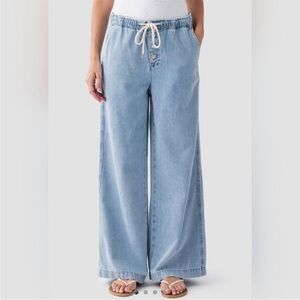 Wide Leg Drawstring Light Blue Jeans for Women